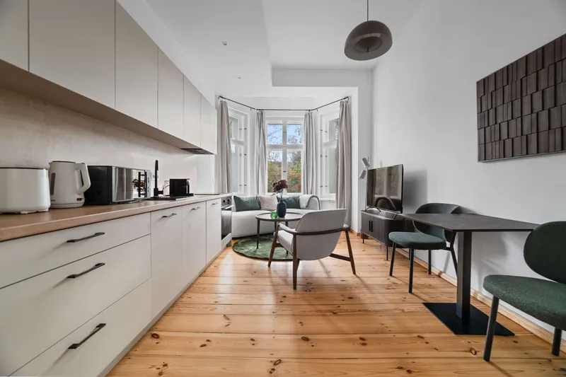 Helle & stilvolle 2-Zimmer-Wohnung direkt am Maybachufer - voll möbliert — photo 1